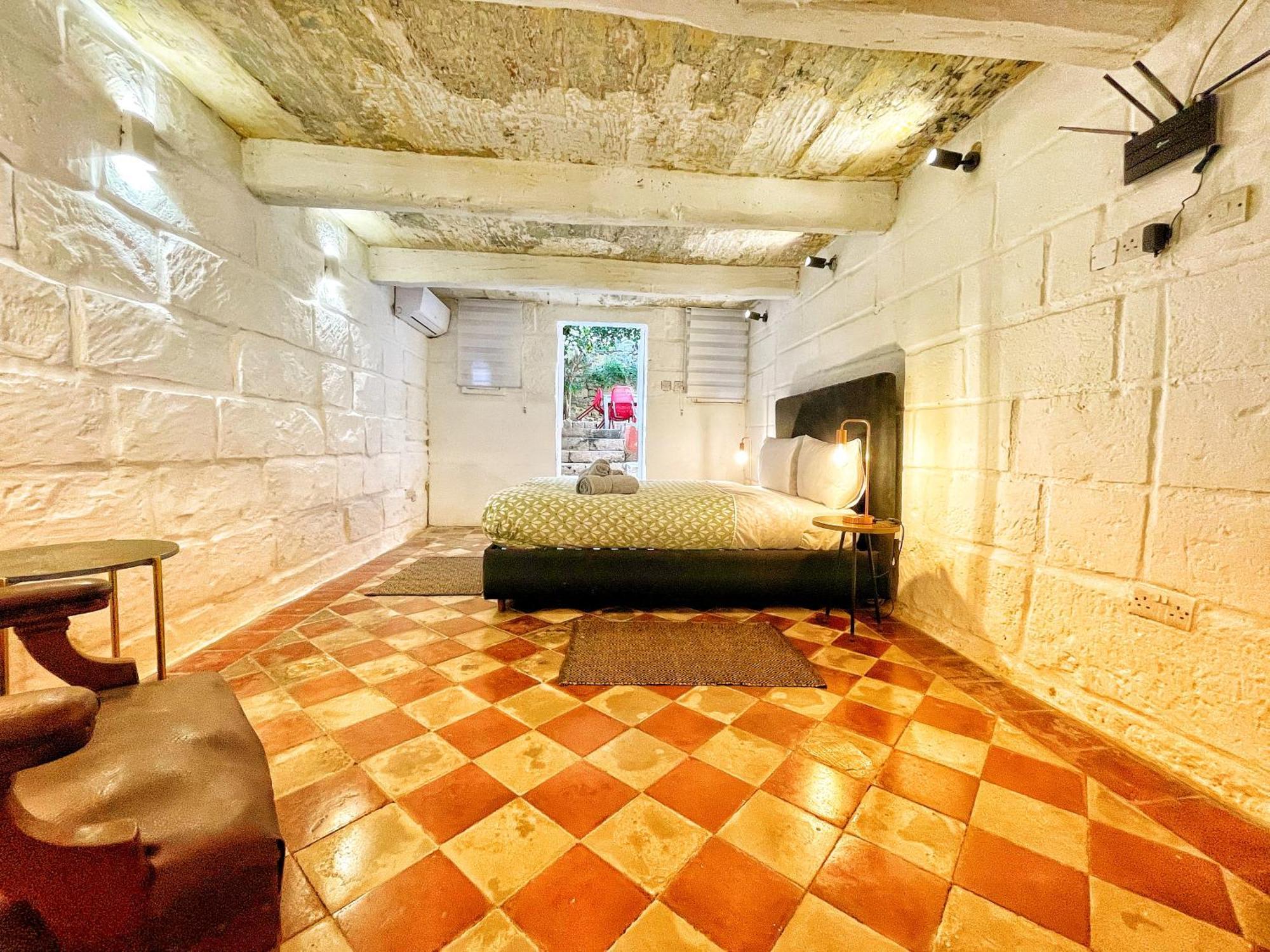 House Of Pomegranates By Holi Hotel Sliema Ngoại thất bức ảnh